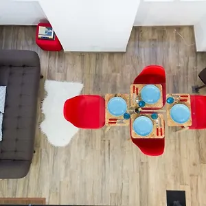 Appartamento Miniloft Rosso · Mini-loft Centro. Wifi&aria Condizionata, Sanremo